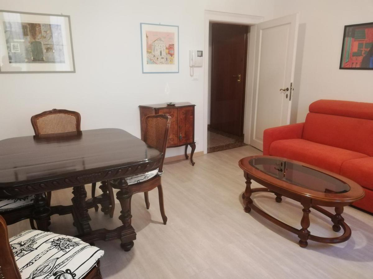 Laura Apartment Venesia Bagian luar foto